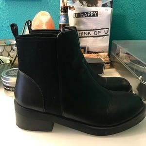 STEVE MADDEN GRROUPIE BOOT